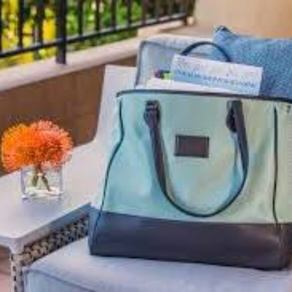 Four Seasons Resort Maui at Wailea Pool / Beach bag - Picture 2 of 13